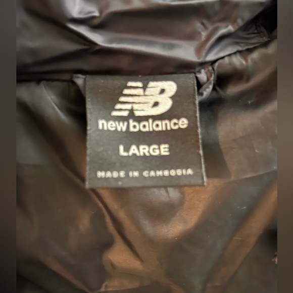 New Balance Insulated Jacket Women - Picture 4 of 7